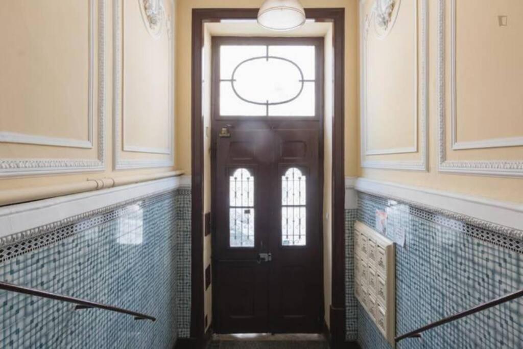 Charming Sunny Terrace / One Bedroom Apartment Lisboa Exteriör bild